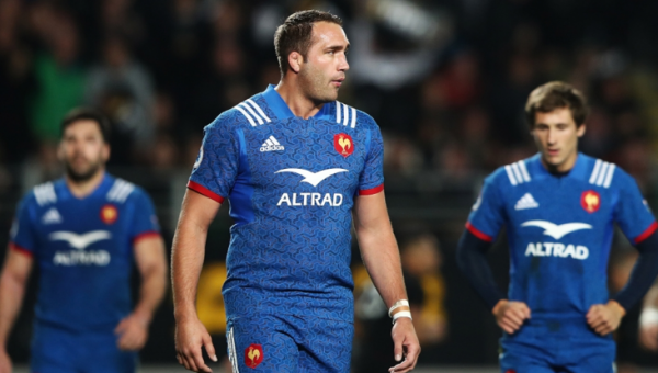El exdelantero de Francia Lapandre culpa al club Clermont cuando se retira después de una conmoción cerebral